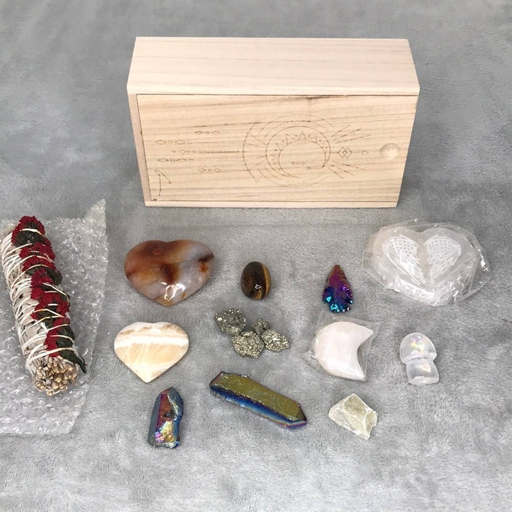 Aviva Stanoff Complete Crystal Box With  Sage